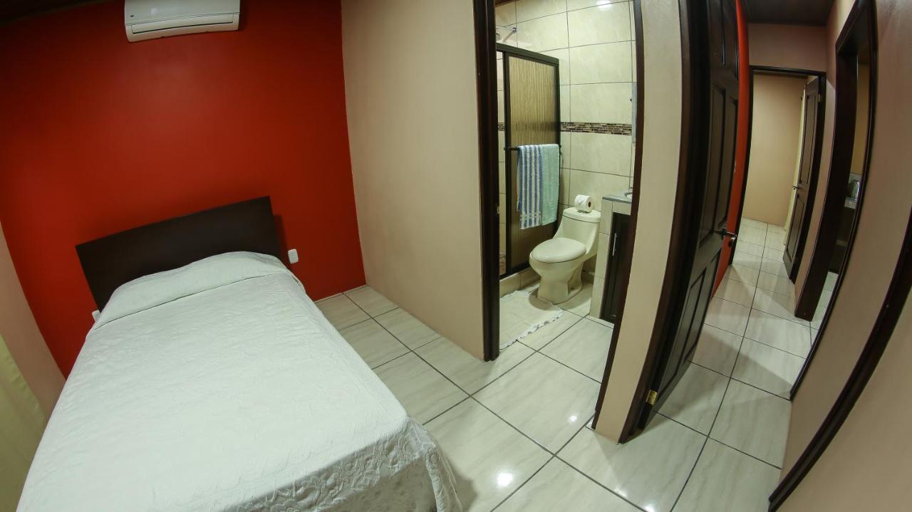 Arenal Red * La Fortuna